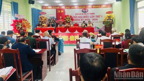 Đảng bộ xã Sơn Tây Thượng đặt mục tiêu nâng cao đời sống đồng bào Ca Dong trong nhiệm kỳ mới.