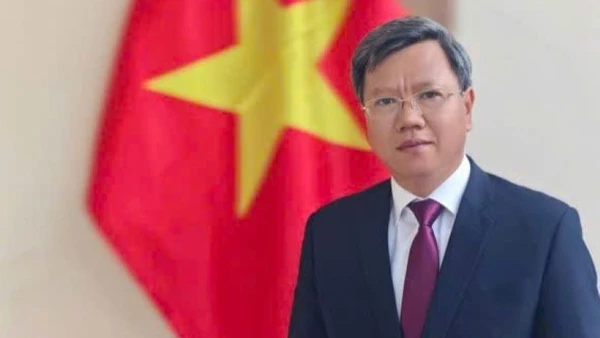 Đại sứ Việt Nam tại Cuba Lê Quang Long.