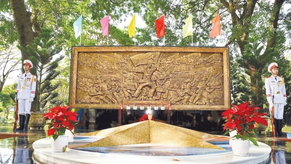 Bia tưởng niệm các liệt sĩ Biệt động Sài Gòn-Gia Định.