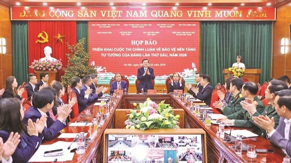 Họp báo triển khai “Cuộc thi chính luận về bảo vệ nền tảng tư tưởng của Đảng lần thứ 6, năm 2026”. (Ảnh TTXVN)