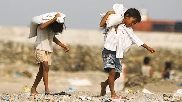 Tình trạng lao động trẻ em vẫn diễn ra tại nhiều nước. Ảnh: NEW EUROPE