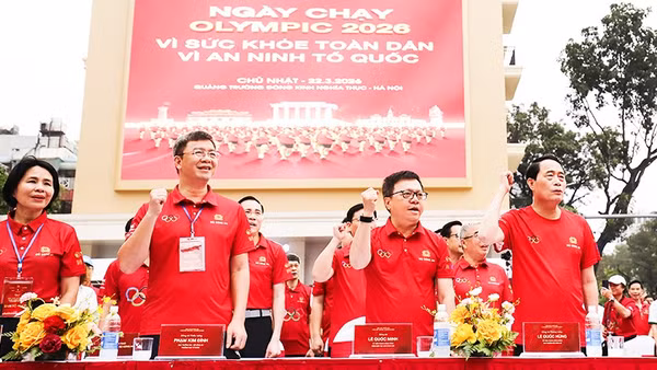 Cùng nhau quyết tâm rèn luyện sức khỏe.