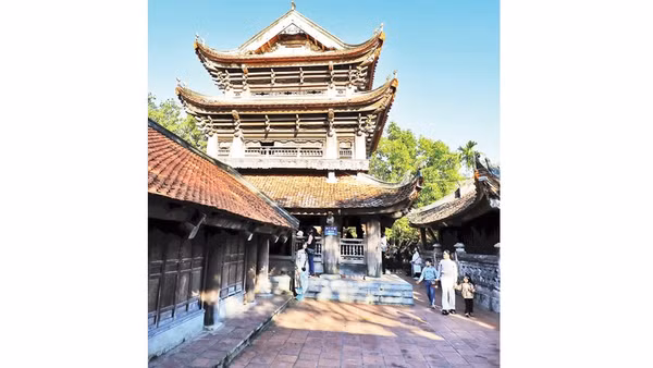 Chùa Keo gồm 21 hạng mục lớn, nhỏ (154 gian) được công nhận là Di tích quốc gia đặc biệt.