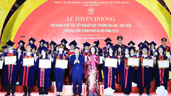 Hà Nội xây dựng chính sách hỗ trợ đào tạo 1.000 tiến sĩ