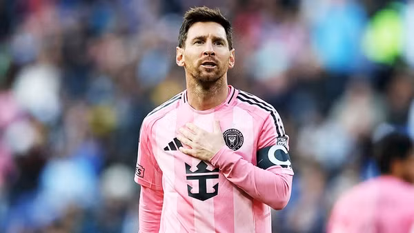 Messi sắp chạm “mốc 900”