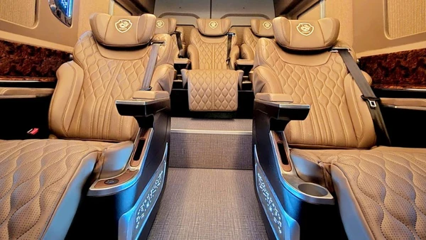 Một mẫu sản phẩm nổi thất xe ô-tô của Locostar.