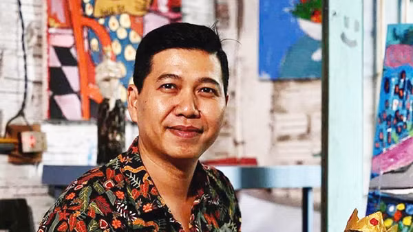 Vẽ để níu thanh xuân đang trôi