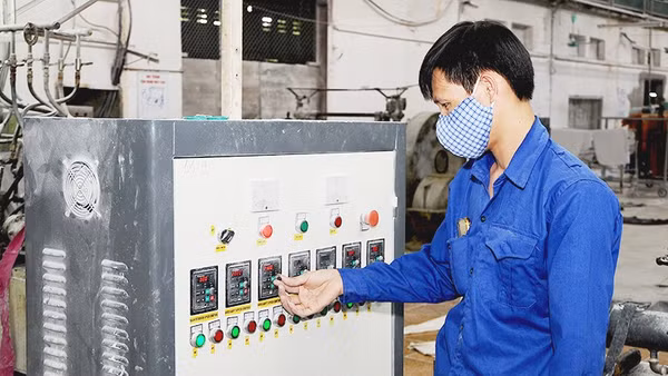 Các doanh nghiệp nhỏ và vừa mong muốn có cơ chế để tiếp cận được máy móc, công nghệ. Ảnh: NAM ANH