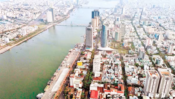 Trung tâm thành phố Đà Nẵng nhìn từ trên cao.