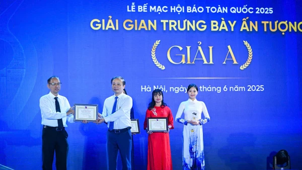 Liên Chi hội Báo Nhân Dân đoạt giải A Gian trưng bày ấn tượng.