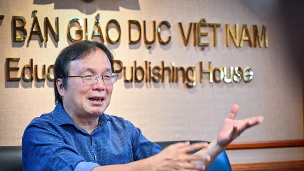 Đối thoại với nhà báo Nguyễn Tiến Thanh: Báo chí cần "bán" góc nhìn, câu chuyện thay vì tin tức