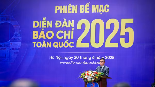 Chiều 20/6, tại Hà Nội, sau gần 2 ngày làm việc với 10 phiên thảo luận chuyên sâu, Diễn đàn Báo chí toàn quốc năm 2025 đã chính thức bế mạc. (Ảnh: THÀNH ĐẠT)