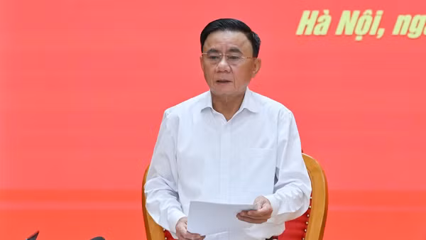 Thường trực Ban Bí thư Trần Cẩm Tú đã ký ban hành Kết luận số 78-KL/TW ngày 28/7/2026 của Bộ Chính trị, Ban Bí thư về tình hình hoạt động của tổ chức cơ sở đảng trong quý II/2026. (Ảnh: DUY LINH)