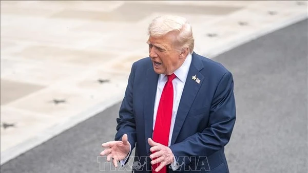 Tổng thống Mỹ Donald Trump phát biểu với báo giới tại Nhà Trắng, Washington, D.C. (Ảnh: THX/TTXVN)