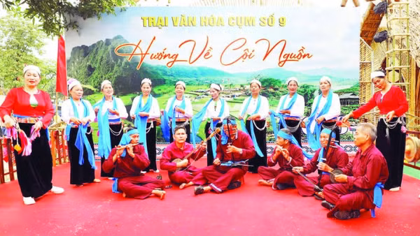 Các cụm trại văn hóa mang đến nhiều tiết mục văn hóa, văn nghệ đặc sắc của mỗi vùng quê trong tỉnh.
