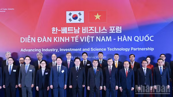 [Ảnh] Thủ tướng Lê Minh Hưng và Tổng thống Hàn Quốc dự Diễn đàn kinh tế Việt Nam - Hàn Quốc 