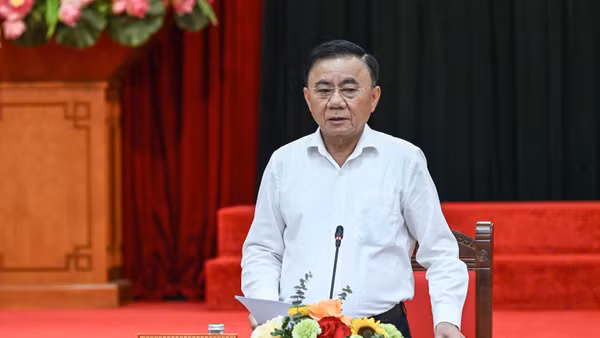Thường trực Ban Bí thư Trần Cẩm Tú đã ký ban hành Quyết định số 168-QĐ/TW ngày 19/5/2026, về chức năng, nhiệm vụ, tổ chức bộ máy, quy chế làm việc mẫu của đảng ủy các cơ quan đảng, đảng ủy ủy ban nhân dân cấp tỉnh. (Ảnh: Duy Linh)