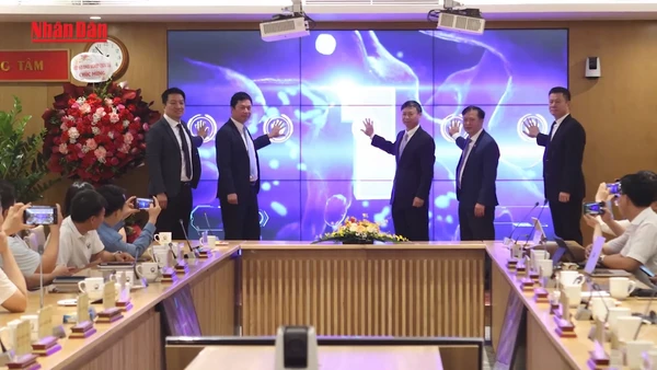 [Video] Sàn giao dịch Khoa học và công nghệ Việt Nam vận hành chính thức