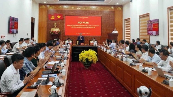 Sơ Kết 12 Năm Kết Nghĩa Hữu Nghị Giữa Thôn Lồ Cố Chin (Việt Nam) Và Thôn Lao Kha (Trung Quốc) Tỉnh Uỷ Lai Châu Đánh Giá Lại Tình Hình Triển Khai Chính Quyền Địa Phương 2 Cấp Sau Hơn 3 Tháng Hoạt Động.