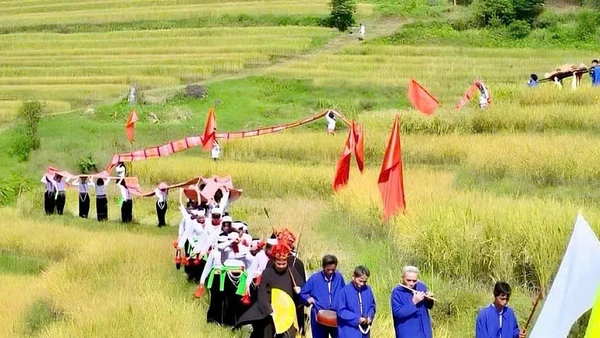 Nhiều nghi thức văn hóa đặc sắc của người dân tộc Mường được thực hiện tại lễ hội.