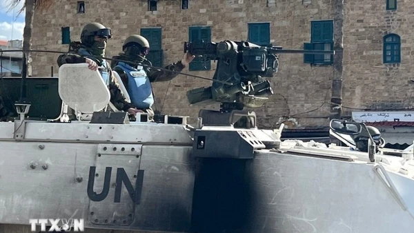 Đoàn xe của Lực lượng Lâm thời của Liên hợp quốc tại Liban (UNIFIL) được triển khai tại Sidon, Liban. (Ảnh: THX/TTXVN)