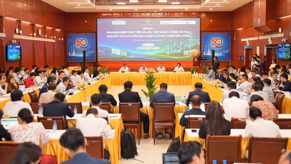 Toàn cảnh diễn đàn. (Ảnh: NGUYỄN HÙNG)