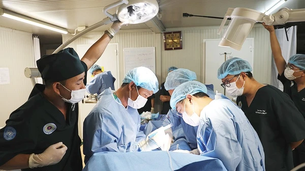 Ca cấp cứu được triển khai khẩn trương và chính xác. Ảnh: BVDC2.7