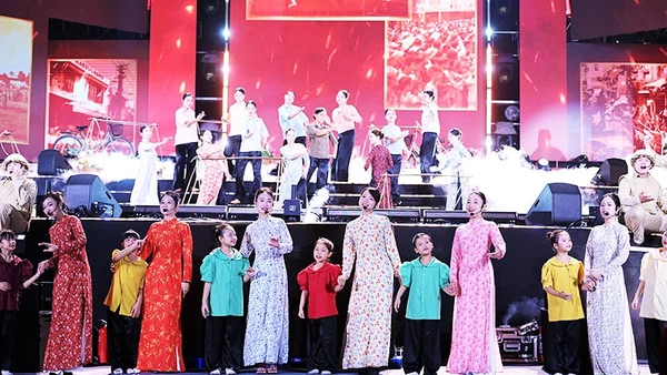 Công chiếu “Tổ quốc trong tim: The Concert Film”