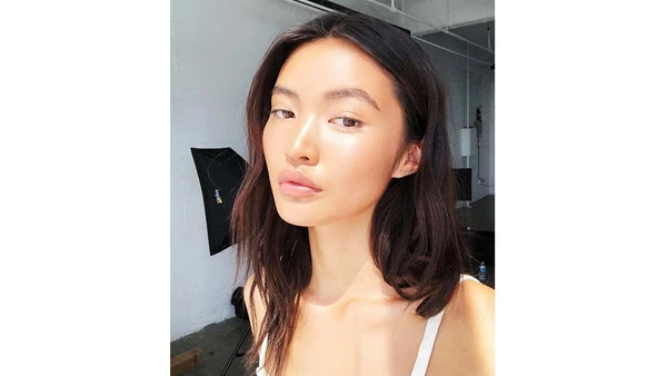 Trong veo với trang điểm tự nhiên