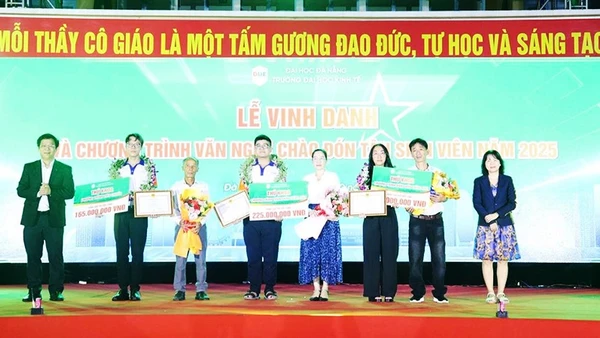 Lễ vinh danh và chương trình văn nghệ chào đón tân sinh viên khóa 51K