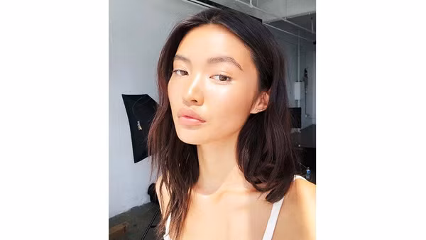 Trong veo với trang điểm tự nhiên