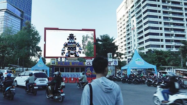 Biển quảng cáo “xuyên thấu” đầu tiên tại Indonesia