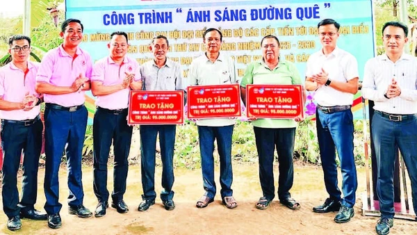 Xã Đắk Nhau, tỉnh Đồng Nai vận động xã hội hóa xây dựng công trình "Ánh sáng đường quê".