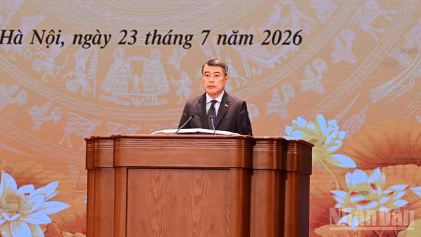 Thủ tướng Chính phủ Lê Minh Hưng phát biểu tại hội nghị.
