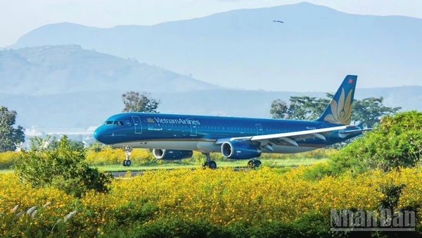 Vietnam Airlines tạm dừng toàn bộ các chuyến bay đến và đi từ sân bay Liên Khương, đồng thời điều chỉnh kế hoạch khai thác nhằm bảo đảm nhu cầu đi lại của hành khách và duy trì kết nối hàng không khu vực.