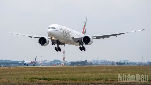 Hãng hàng không Emirates cũng đang từng bước khôi phục tần suất khai thác các đường bay từ Hà Nội, Thành phố Hồ Chí Minh, Đà Nẵng đi Dubai.
