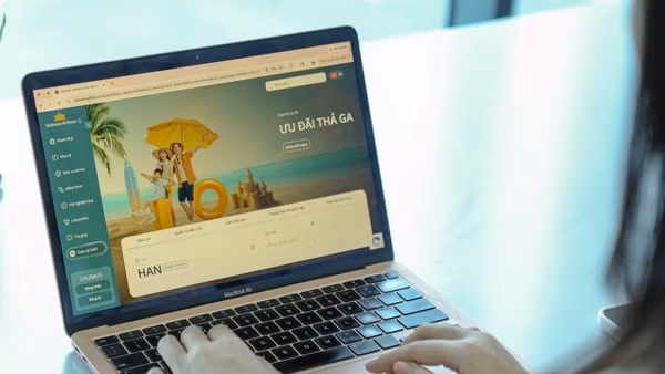 Vietnam Airlines khuyến nghị hành khách kiểm tra kỹ thông tin và chỉ thực hiện giao dịch qua website, ứng dụng di động, phòng vé và các đại lý chính thức của Hãng.