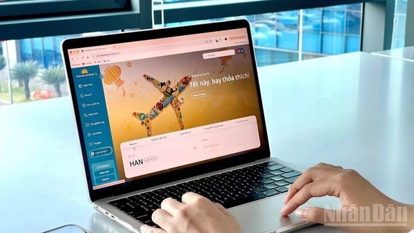Hãng hàng không Vietnam Airlines đã chính thức ra mắt website thương mại điện tử thế hệ mới: Cửa ngõ số.