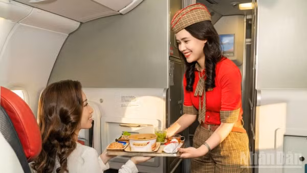 Trong dịp Giỗ Tổ Hùng Vương và kỳ nghỉ lễ 30/4, 1/5, Vietjet tiếp tục tăng 500 chuyến bay, tổng số đạt gần 3.800 chuyến bay từ ngày 25/4 đến 5/5/2026.