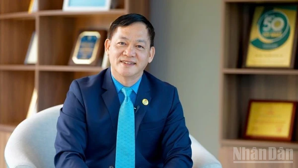 Ông Đào Mạnh Kiên, Ủy viên Ban Chấp hành Tổng Liên đoàn Lao động Việt Nam, Chủ tịch Công đoàn Tổng công ty Hàng không Việt Nam.