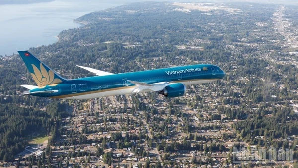 Năm 2025, Vietnam Airlines ghi nhận lợi nhuận hợp nhất sau thuế đạt hơn 7.713 tỷ đồng, trong đó lợi nhuận sau thuế công ty mẹ đạt 5.509 tỷ đồng, tăng gấp 2 lần so với cùng kỳ.