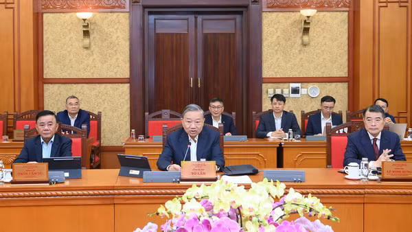 Tổng Bí thư Tô Lâm chủ trì phiên họp của Ban Bí thư về công tác tổ chức Tết Bính Ngọ 2026. (Ảnh: ĐĂNG KHOA)