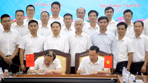 Đại diện hai bên ký kết biên bản hội đàm lần thứ 2 đối với các nội dung đã đề ra.