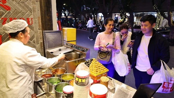 Quảng Châu, Trung Quốc nổi tiếng với ẩm thực phong phú. (Ảnh: ĐỨC VŨ)