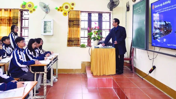 Tiết học môn Công nghệ được giảng bằng tiếng Anh tại Trường trung học phổ thông Việt Bắc.