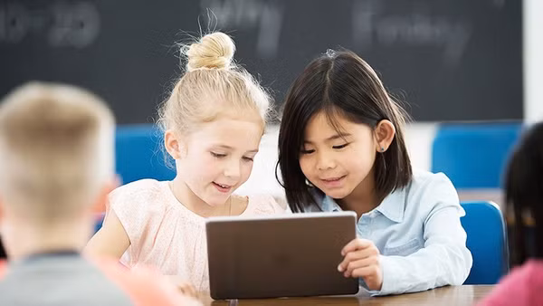 LHQ nhấn mạnh bảo vệ trẻ em trên internet là nhiệm vụ cấp bách. Ảnh: GETTYIMAGES