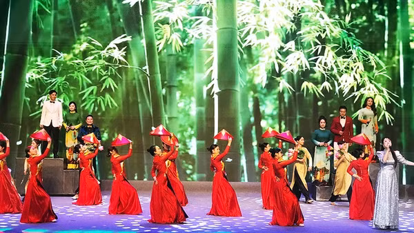 Đưa bản sắc vào "kể chuyện" trong nghệ thuật biểu diễn là một hướng đi của công nghiệp văn hóa. Ảnh: QUANG HƯNG