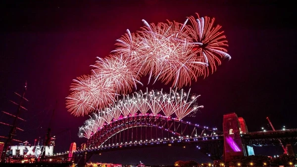 Màn pháo hoa chào đón Năm mới tại Sydney, Australia ngày 1/1/2022. (Ảnh: THX/TTXVN)