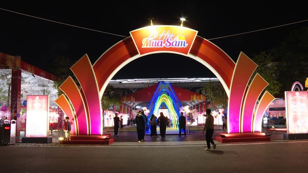 Lễ hội năm nay thu hút gần 110 doanh nghiệp đến từ 14 tỉnh, thành phố.