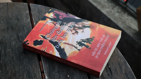 Cuốn sách “Chúng tôi lên đường, tuổi hai mươi… Hồi ức của một thế hệ đi qua chiến tranh”. (Ảnh: Omega Plus Books)